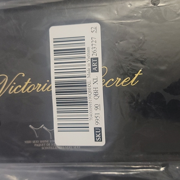 DEAL DAY ITEM! VS very sexy shine strap thong panty box gift set. - Picture 10 of 11